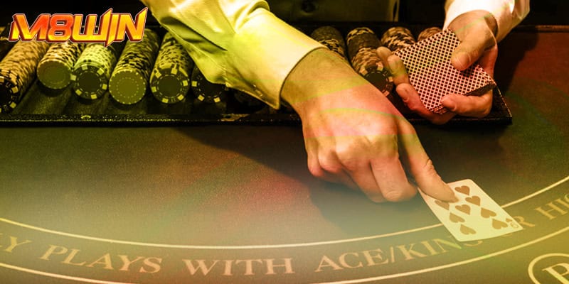 Những kỹ năng cần có của người chia bài trong casino gọi là gì?